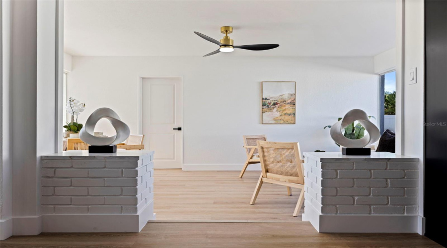 St Petersburg, Florida 33713, 2 Bedroom Bedrooms, ,2 Bathroombathrooms,Residential,For Sale,38Th,0,Mfrtb8542523