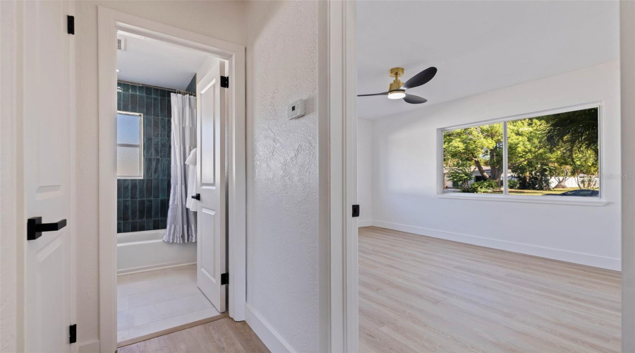 St Petersburg, Florida 33713, 2 Bedroom Bedrooms, ,2 Bathroombathrooms,Residential,For Sale,38Th,0,Mfrtb8542523