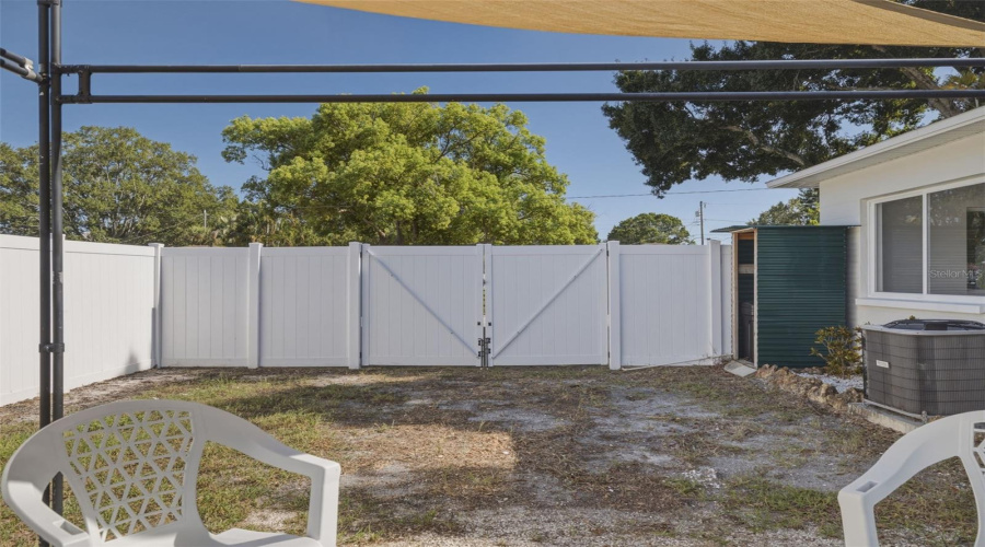 St Petersburg, Florida 33713, 2 Bedroom Bedrooms, ,2 Bathroombathrooms,Residential,For Sale,38Th,0,Mfrtb8542523