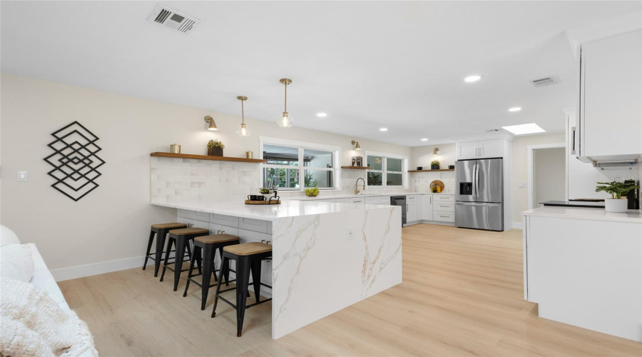 Longwood, Florida 32779, 5 Bedroom Bedrooms, ,3 Bathroombathrooms,Residential,For Sale,Sweetwater,0,Mfrv4950849