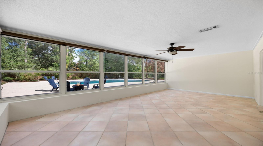 Longwood, Florida 32779, 5 Bedroom Bedrooms, ,3 Bathroombathrooms,Residential,For Sale,Sweetwater,0,Mfrv4950849