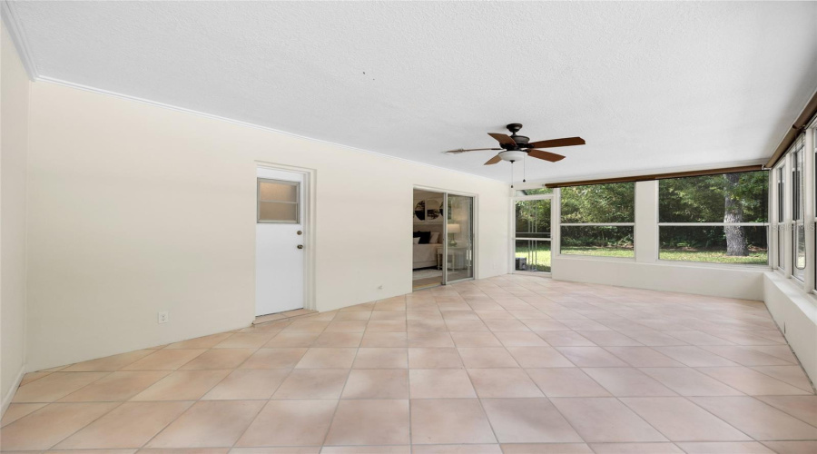 Longwood, Florida 32779, 5 Bedroom Bedrooms, ,3 Bathroombathrooms,Residential,For Sale,Sweetwater,0,Mfrv4950849