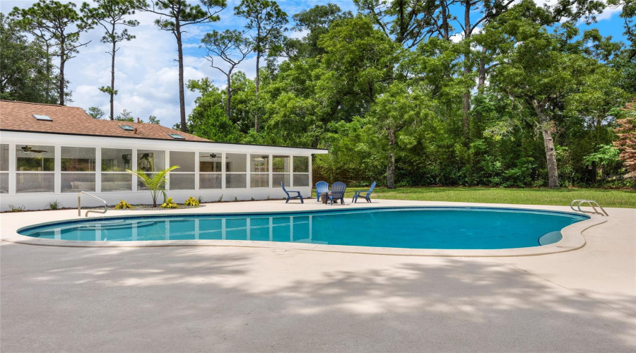 Longwood, Florida 32779, 5 Bedroom Bedrooms, ,3 Bathroombathrooms,Residential,For Sale,Sweetwater,0,Mfrv4950849