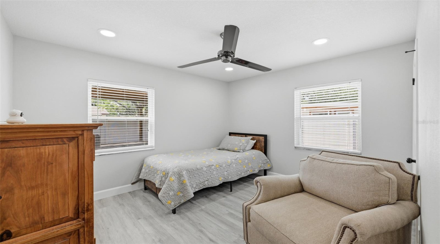Tampa, Florida 33610, 4 Bedroom Bedrooms, ,2 Bathroombathrooms,Residential,For Sale,Tudor,0,Mfrtb8542061