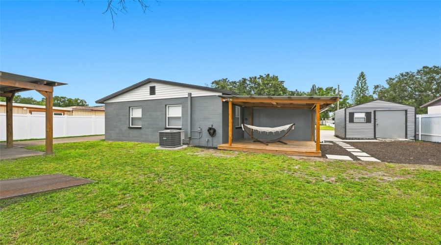 Tampa, Florida 33610, 4 Bedroom Bedrooms, ,2 Bathroombathrooms,Residential,For Sale,Tudor,0,Mfrtb8542061