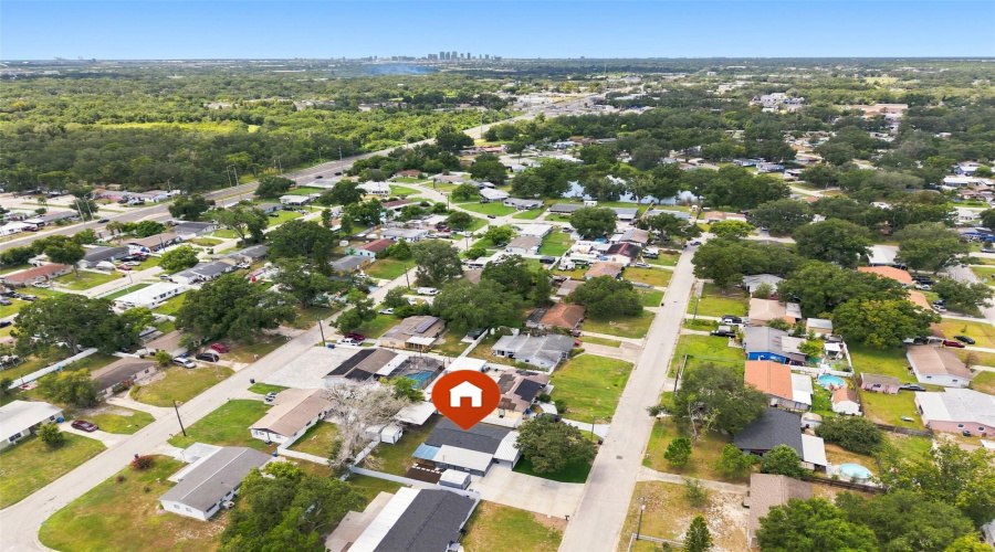 Tampa, Florida 33610, 4 Bedroom Bedrooms, ,2 Bathroombathrooms,Residential,For Sale,Tudor,0,Mfrtb8542061