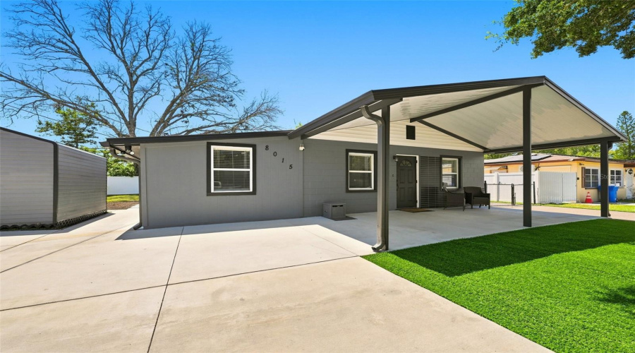 Tampa, Florida 33610, 4 Bedroom Bedrooms, ,2 Bathroombathrooms,Residential,For Sale,Tudor,0,Mfrtb8542061