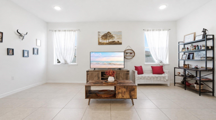 Sorrento, Florida 32776, 4 Bedroom Bedrooms, ,2 Bathroombathrooms,Residential,For Sale,Sunnys Halo,0,Mfro6419930