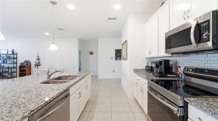 Sorrento, Florida 32776, 4 Bedroom Bedrooms, ,2 Bathroombathrooms,Residential,For Sale,Sunnys Halo,0,Mfro6419930
