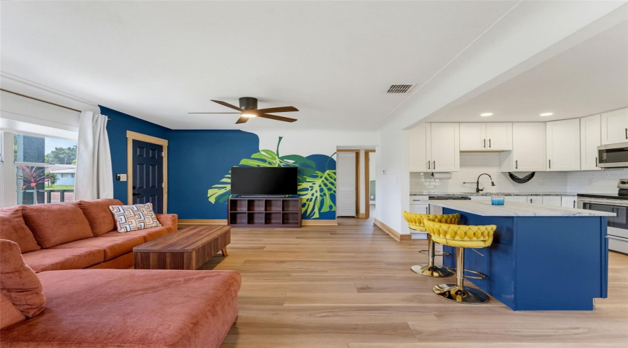 St Petersburg, Florida 33713, 3 Bedroom Bedrooms, ,2 Bathroombathrooms,Residential,For Sale,42Nd,0,Mfrtb8542489