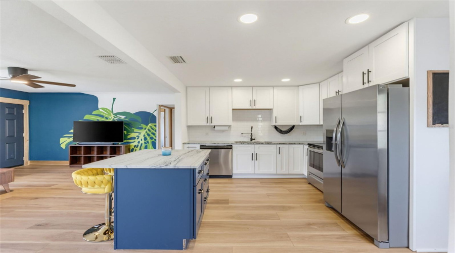 St Petersburg, Florida 33713, 3 Bedroom Bedrooms, ,2 Bathroombathrooms,Residential,For Sale,42Nd,0,Mfrtb8542489