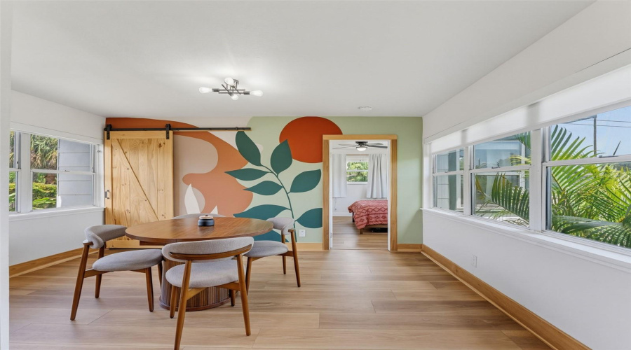 St Petersburg, Florida 33713, 3 Bedroom Bedrooms, ,2 Bathroombathrooms,Residential,For Sale,42Nd,0,Mfrtb8542489