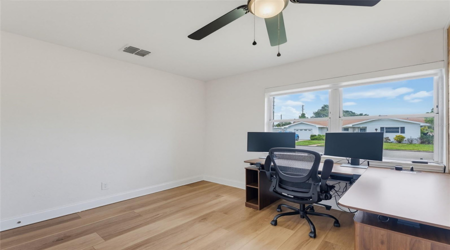 St Petersburg, Florida 33713, 3 Bedroom Bedrooms, ,2 Bathroombathrooms,Residential,For Sale,42Nd,0,Mfrtb8542489