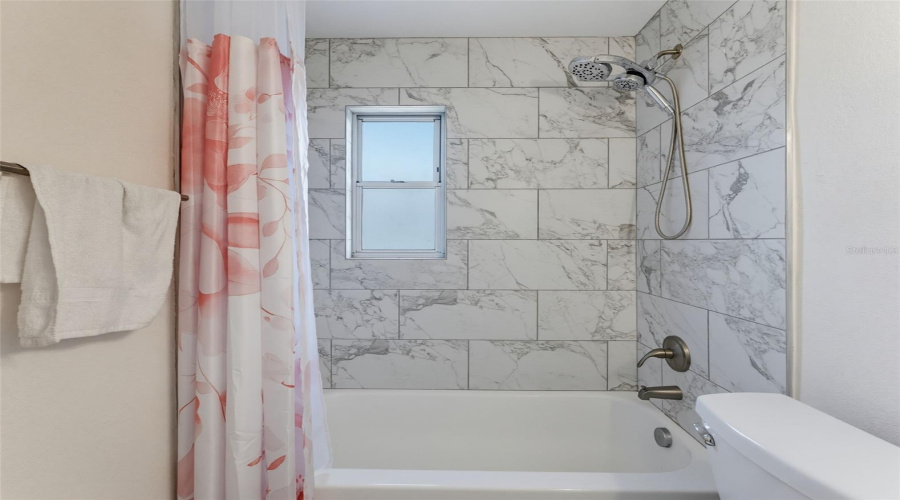 St Petersburg, Florida 33713, 3 Bedroom Bedrooms, ,2 Bathroombathrooms,Residential,For Sale,42Nd,0,Mfrtb8542489
