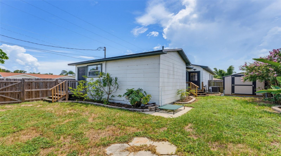 St Petersburg, Florida 33713, 3 Bedroom Bedrooms, ,2 Bathroombathrooms,Residential,For Sale,42Nd,0,Mfrtb8542489