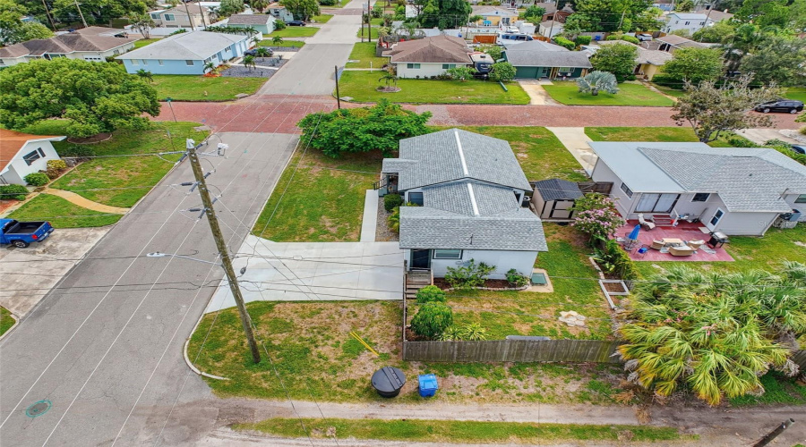 St Petersburg, Florida 33713, 3 Bedroom Bedrooms, ,2 Bathroombathrooms,Residential,For Sale,42Nd,0,Mfrtb8542489