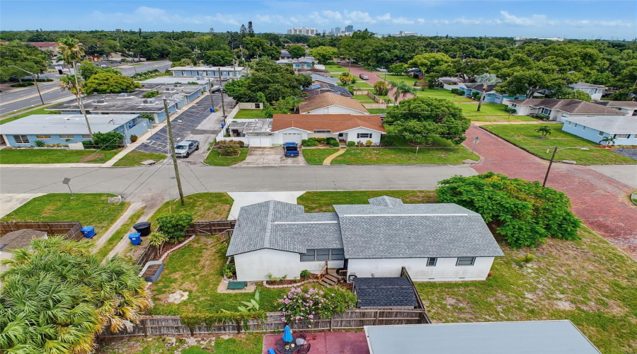 St Petersburg, Florida 33713, 3 Bedroom Bedrooms, ,2 Bathroombathrooms,Residential,For Sale,42Nd,0,Mfrtb8542489