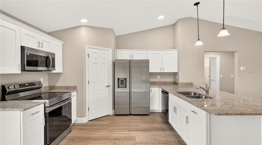 Dunnellon, Florida 34431, 3 Bedroom Bedrooms, ,2 Bathroombathrooms,Residential,For Sale,Marine,0,Mfrom731011