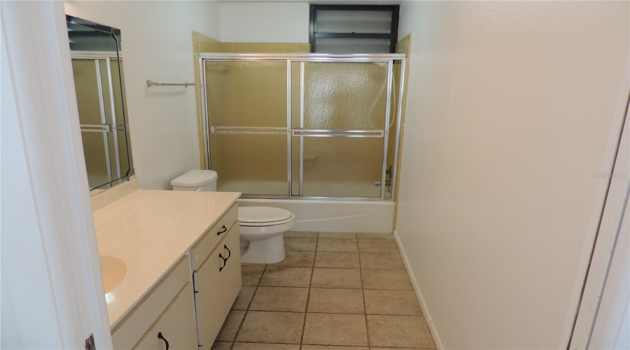 Bradenton, Florida 34210, 3 Bedroom Bedrooms, ,2 Bathroombathrooms,Residential,For Sale,Timberlake,0,Mfra4703993