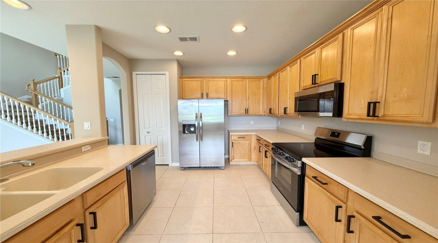 Orlando, Florida 32828, 3 Bedroom Bedrooms, ,2 Bathroombathrooms,Residential,For Sale,Terrace Spring,0,Mfro6436364