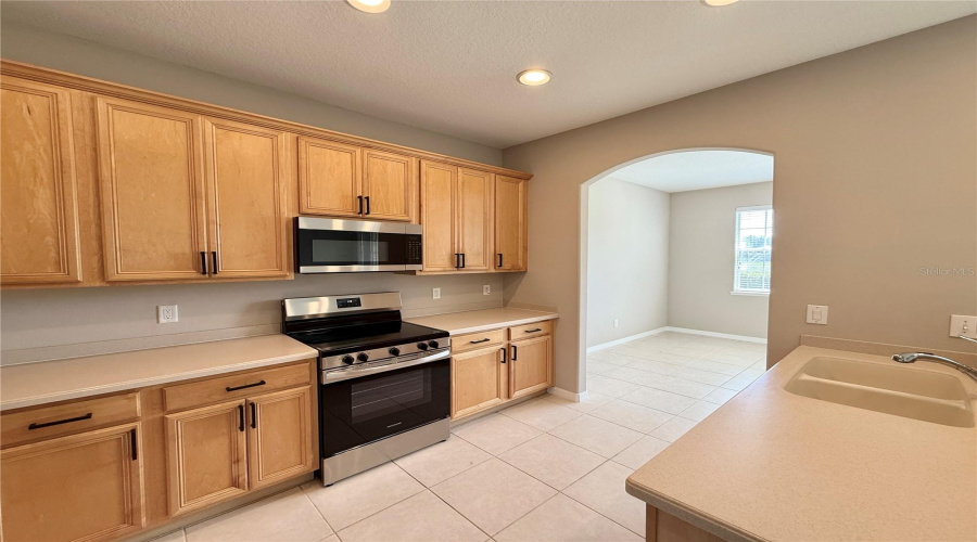 Orlando, Florida 32828, 3 Bedroom Bedrooms, ,2 Bathroombathrooms,Residential,For Sale,Terrace Spring,0,Mfro6436364