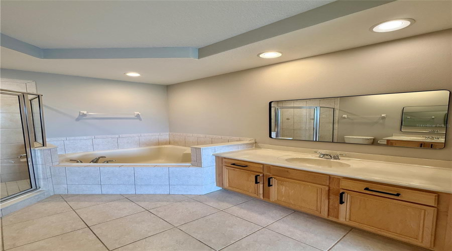 Orlando, Florida 32828, 3 Bedroom Bedrooms, ,2 Bathroombathrooms,Residential,For Sale,Terrace Spring,0,Mfro6436364
