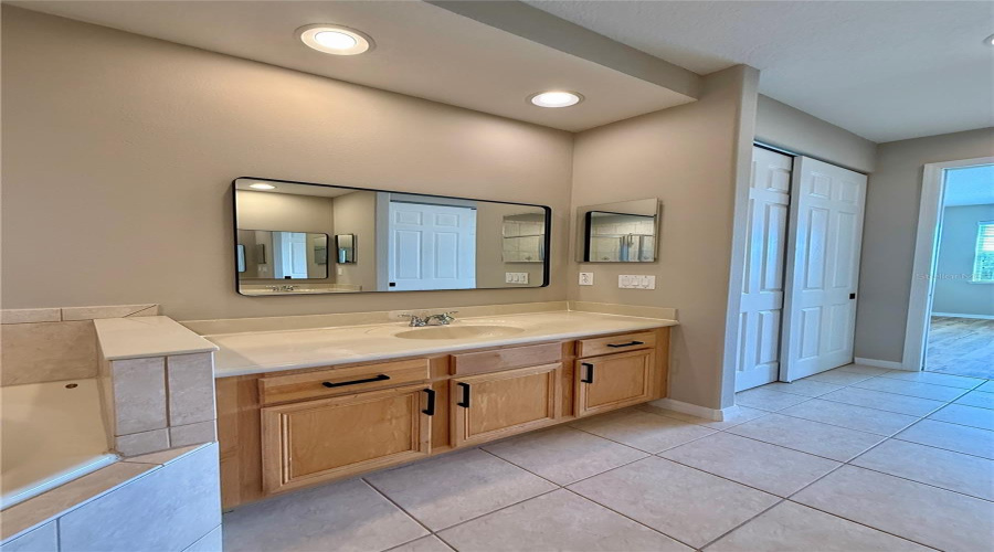 Orlando, Florida 32828, 3 Bedroom Bedrooms, ,2 Bathroombathrooms,Residential,For Sale,Terrace Spring,0,Mfro6436364