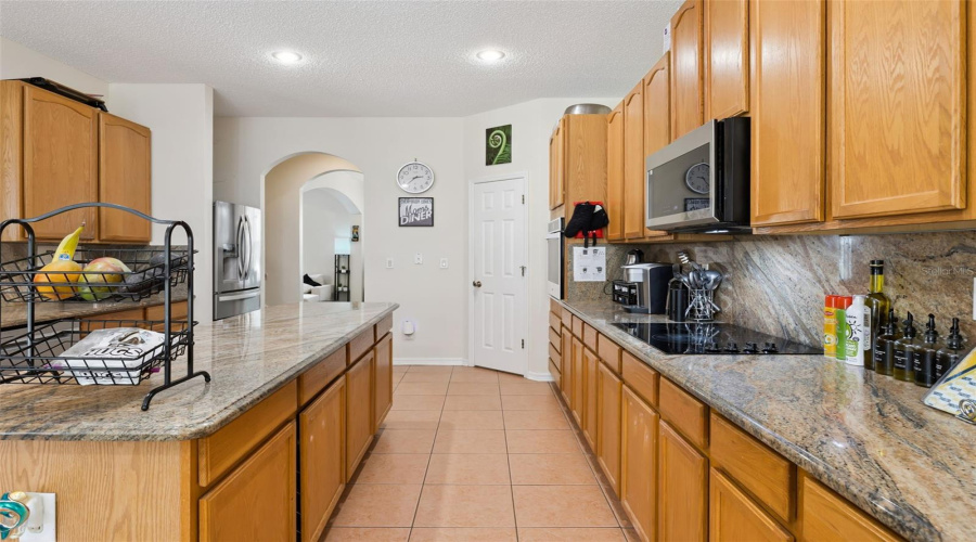 Oakland, Florida 34787, 6 Bedroom Bedrooms, ,4 Bathroombathrooms,Residential,For Sale,Johns Cove Ln,0,Mfro6419418