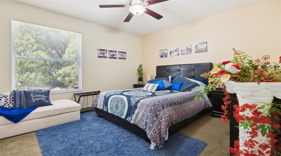 Oakland, Florida 34787, 6 Bedroom Bedrooms, ,4 Bathroombathrooms,Residential,For Sale,Johns Cove Ln,0,Mfro6419418