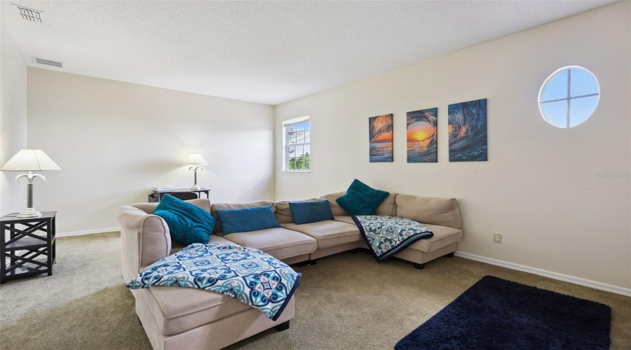 Oakland, Florida 34787, 6 Bedroom Bedrooms, ,4 Bathroombathrooms,Residential,For Sale,Johns Cove Ln,0,Mfro6419418