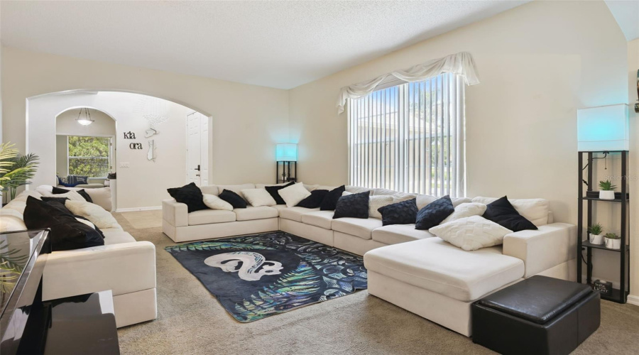 Oakland, Florida 34787, 6 Bedroom Bedrooms, ,4 Bathroombathrooms,Residential,For Sale,Johns Cove Ln,0,Mfro6419418