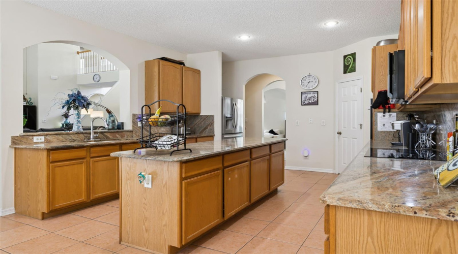 Oakland, Florida 34787, 6 Bedroom Bedrooms, ,4 Bathroombathrooms,Residential,For Sale,Johns Cove Ln,0,Mfro6419418