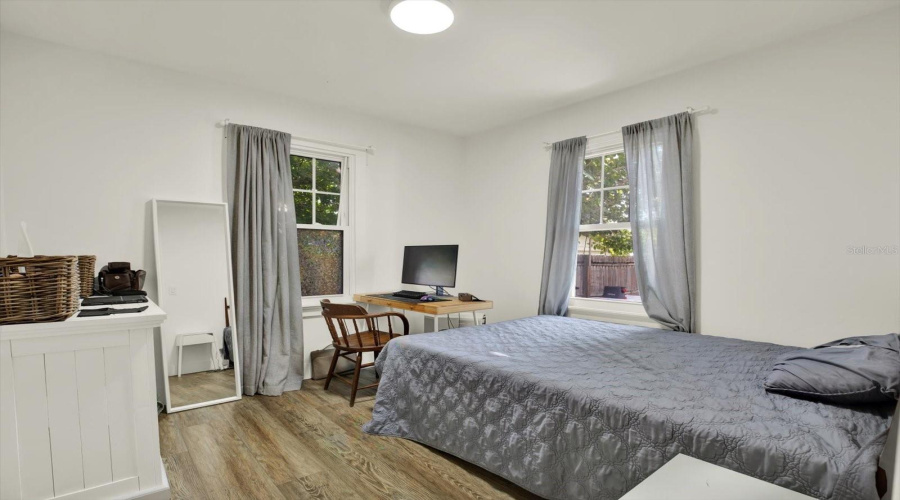 St Petersburg, Florida 33713, 3 Bedroom Bedrooms, ,1 Bathroombathrooms,Residential,For Sale,10Th,0,Mfrtb8542440