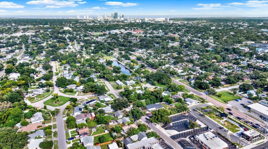 St Petersburg, Florida 33713, 3 Bedroom Bedrooms, ,1 Bathroombathrooms,Residential,For Sale,10Th,0,Mfrtb8542440