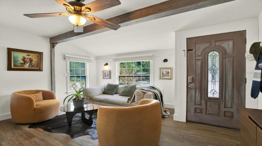 St Petersburg, Florida 33713, 3 Bedroom Bedrooms, ,1 Bathroombathrooms,Residential,For Sale,10Th,0,Mfrtb8542440