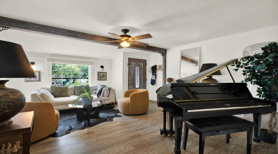 St Petersburg, Florida 33713, 3 Bedroom Bedrooms, ,1 Bathroombathrooms,Residential,For Sale,10Th,0,Mfrtb8542440