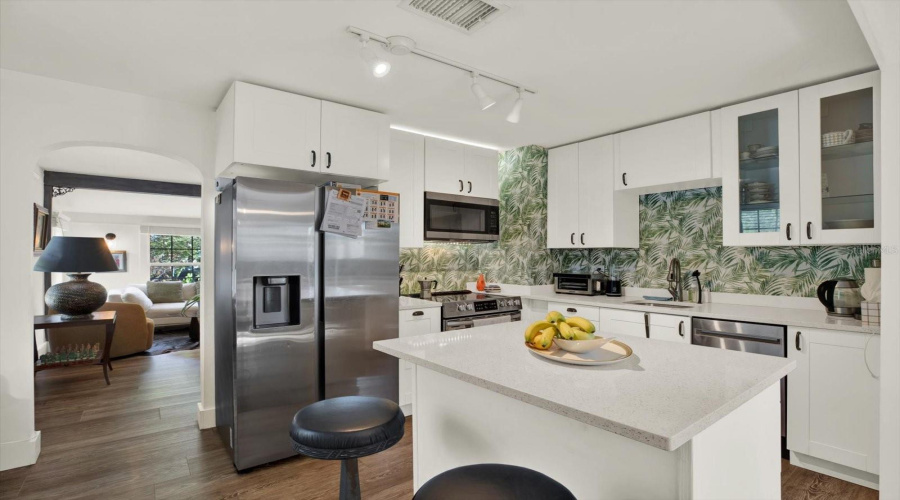 St Petersburg, Florida 33713, 3 Bedroom Bedrooms, ,1 Bathroombathrooms,Residential,For Sale,10Th,0,Mfrtb8542440