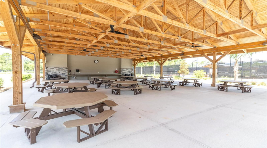 Spring Hill, Florida 34606, 2 Bedroom Bedrooms, ,2 Bathroombathrooms,Residential,For Sale,Pond View,0,Mfrw7881187