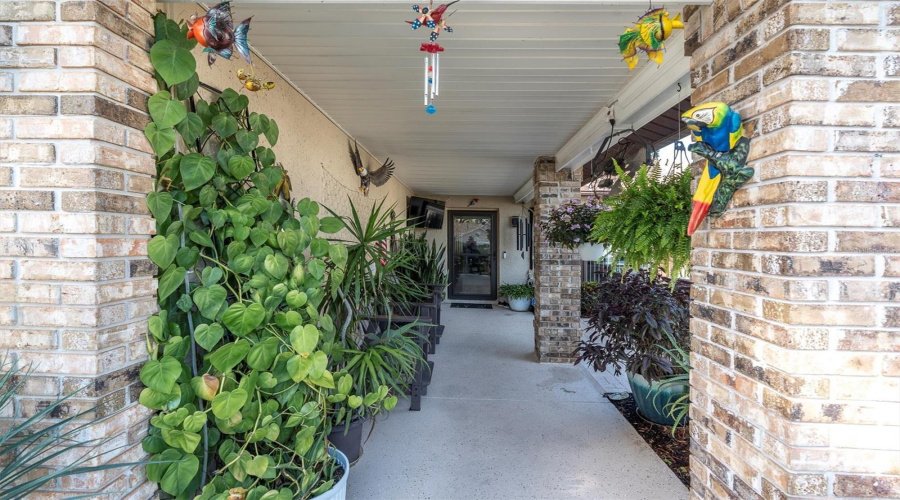 Spring Hill, Florida 34606, 2 Bedroom Bedrooms, ,2 Bathroombathrooms,Residential,For Sale,Pond View,0,Mfrw7881187