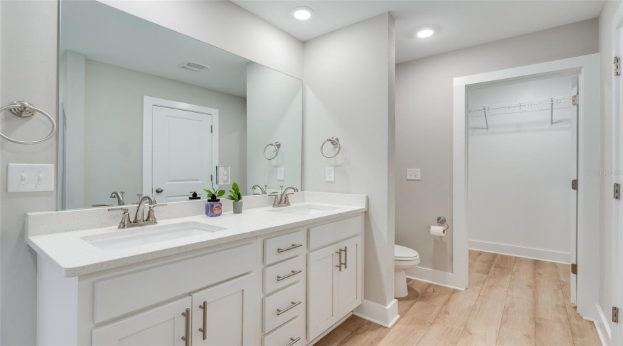 Panama City, Florida 32404, 4 Bedroom Bedrooms, ,2 Bathroombathrooms,Residential,For Sale,Bayou Bend,0,Mfro6420037