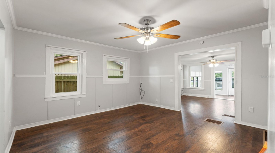 Zephyrhills, Florida 33542, 1 Bedroom Bedrooms, ,1 Bathroombathrooms,Residential,For Sale,11Th,0,Mfrw7886214