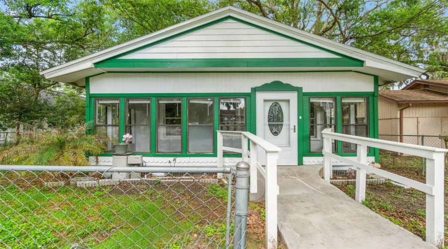 Zephyrhills, Florida 33542, 1 Bedroom Bedrooms, ,1 Bathroombathrooms,Residential,For Sale,11Th,0,Mfrw7886214
