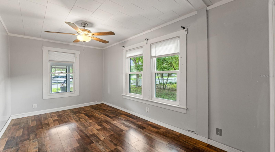 Zephyrhills, Florida 33542, 1 Bedroom Bedrooms, ,1 Bathroombathrooms,Residential,For Sale,11Th,0,Mfrw7886214