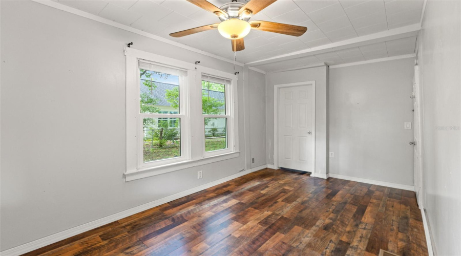 Zephyrhills, Florida 33542, 1 Bedroom Bedrooms, ,1 Bathroombathrooms,Residential,For Sale,11Th,0,Mfrw7886214