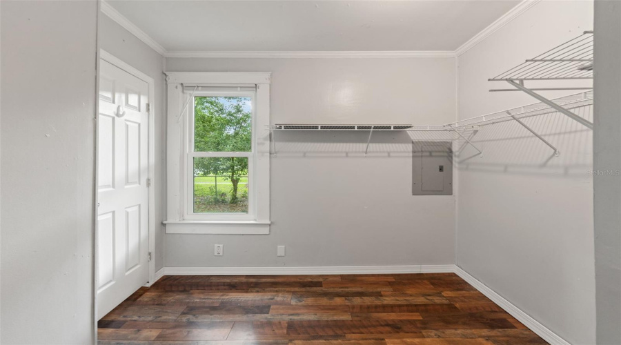 Zephyrhills, Florida 33542, 1 Bedroom Bedrooms, ,1 Bathroombathrooms,Residential,For Sale,11Th,0,Mfrw7886214