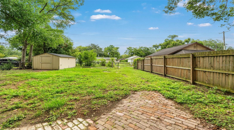 Zephyrhills, Florida 33542, 1 Bedroom Bedrooms, ,1 Bathroombathrooms,Residential,For Sale,11Th,0,Mfrw7886214