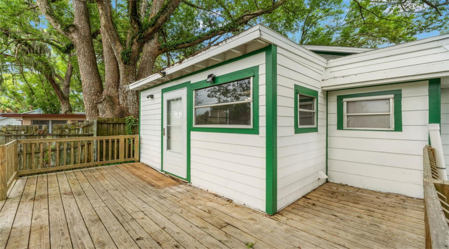 Zephyrhills, Florida 33542, 1 Bedroom Bedrooms, ,1 Bathroombathrooms,Residential,For Sale,11Th,0,Mfrw7886214