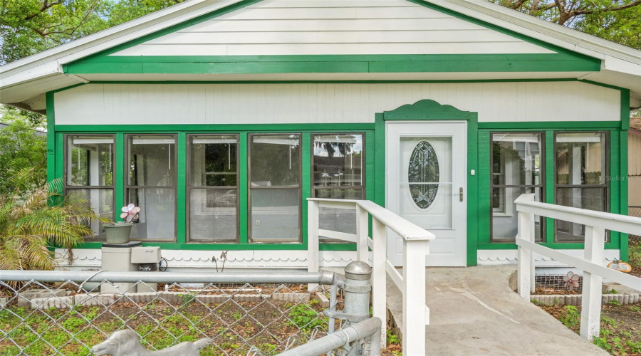 Zephyrhills, Florida 33542, 1 Bedroom Bedrooms, ,1 Bathroombathrooms,Residential,For Sale,11Th,0,Mfrw7886214