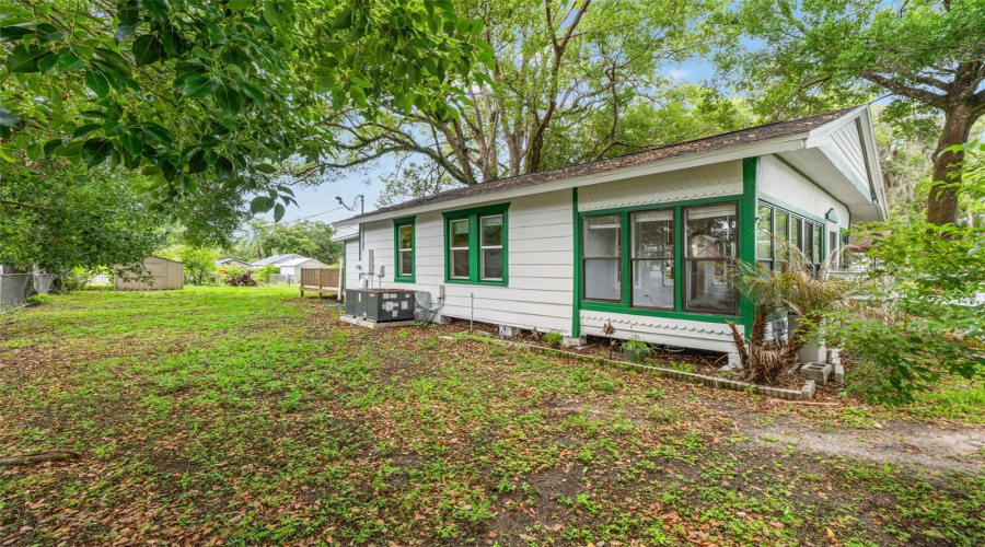 Zephyrhills, Florida 33542, 1 Bedroom Bedrooms, ,1 Bathroombathrooms,Residential,For Sale,11Th,0,Mfrw7886214