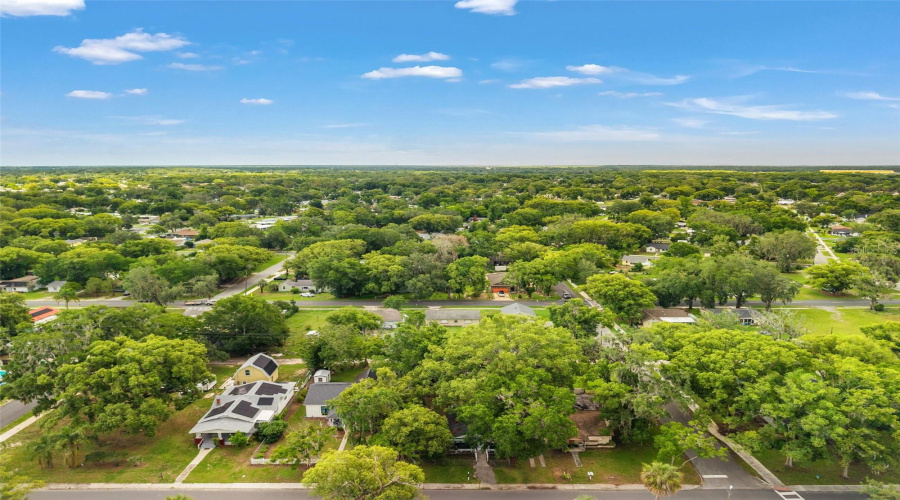 Zephyrhills, Florida 33542, 1 Bedroom Bedrooms, ,1 Bathroombathrooms,Residential,For Sale,11Th,0,Mfrw7886214